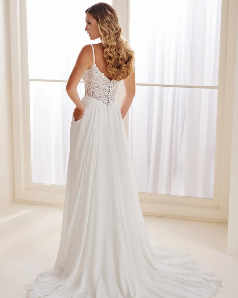 E602 Enchanting Mon Cheri Bridals